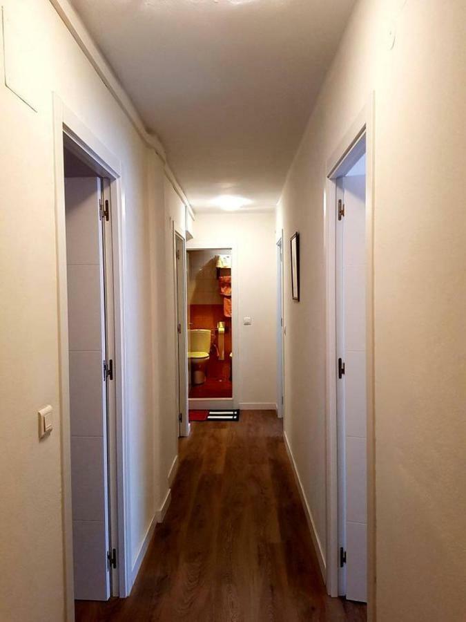 Calle Río Deva 17 *